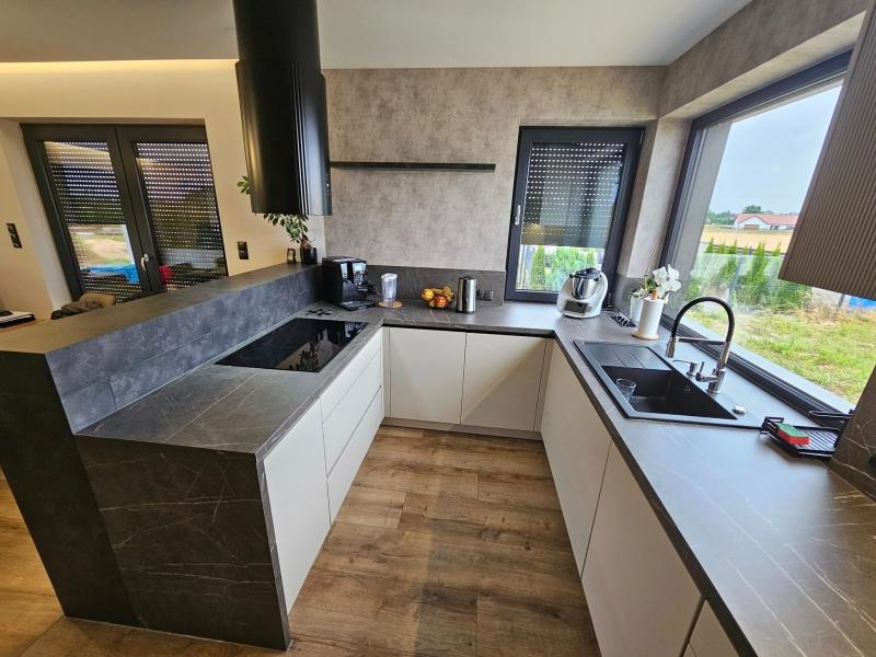 imgi4755889254714098779178140902596185374873205895n