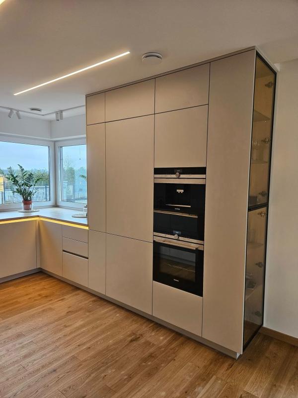 imgi5549991891312729316048420567105916599944335539n